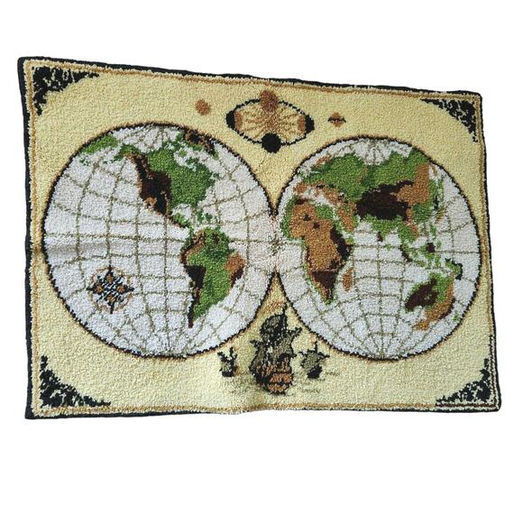 Vintage Globe World Shag Latch Hook Tapestry Rug Wall Hanging - Picture 1 of 8